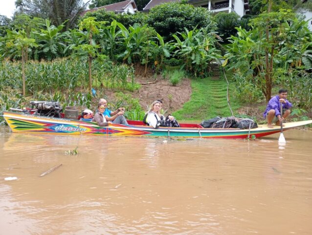 Départ de Pakbeng pour 30 minutes de navigation à bord de speed boats