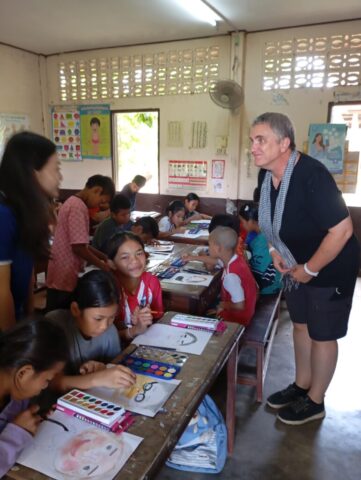 De quelle couleur les yeux ,